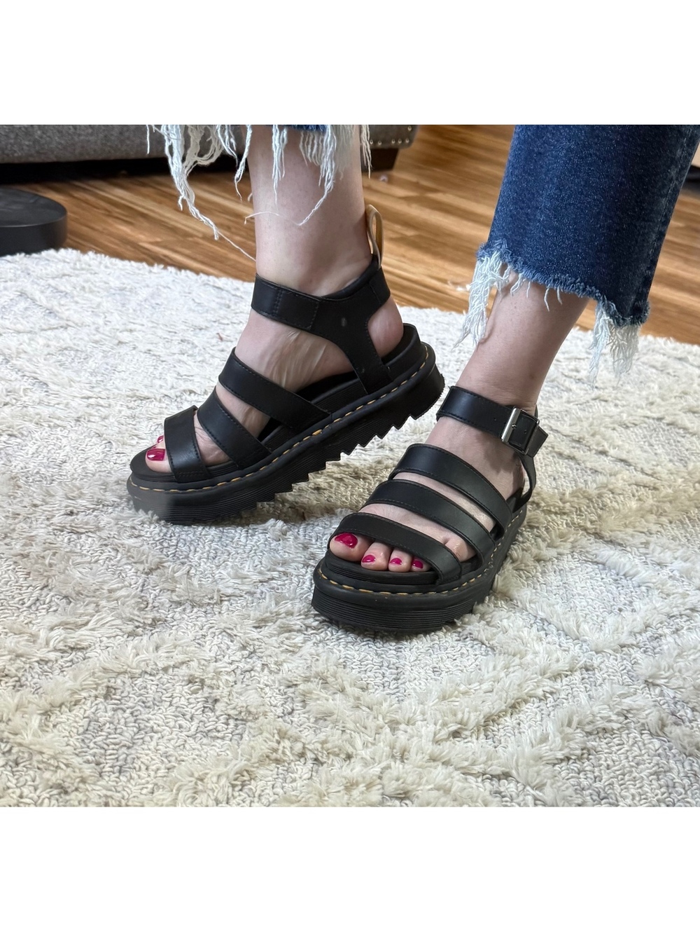 Dr. Martens Blaine Hydro Sandal Women’s Size 8